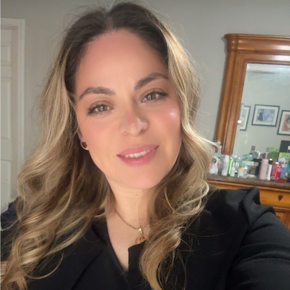 Meet your Posher, Isabel